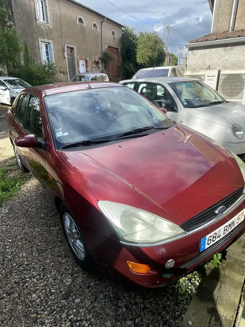 Ford Focus 1.8 TDDi - 90 Ghia - 2