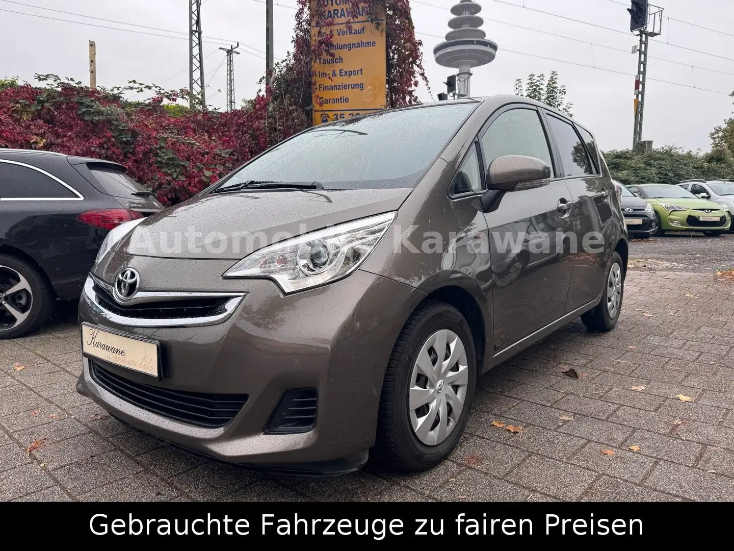 Toyota Verso-S Life*Automatik*Navi*R-CAM* Brun - 1