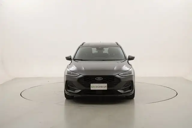 Ford Focus view 8