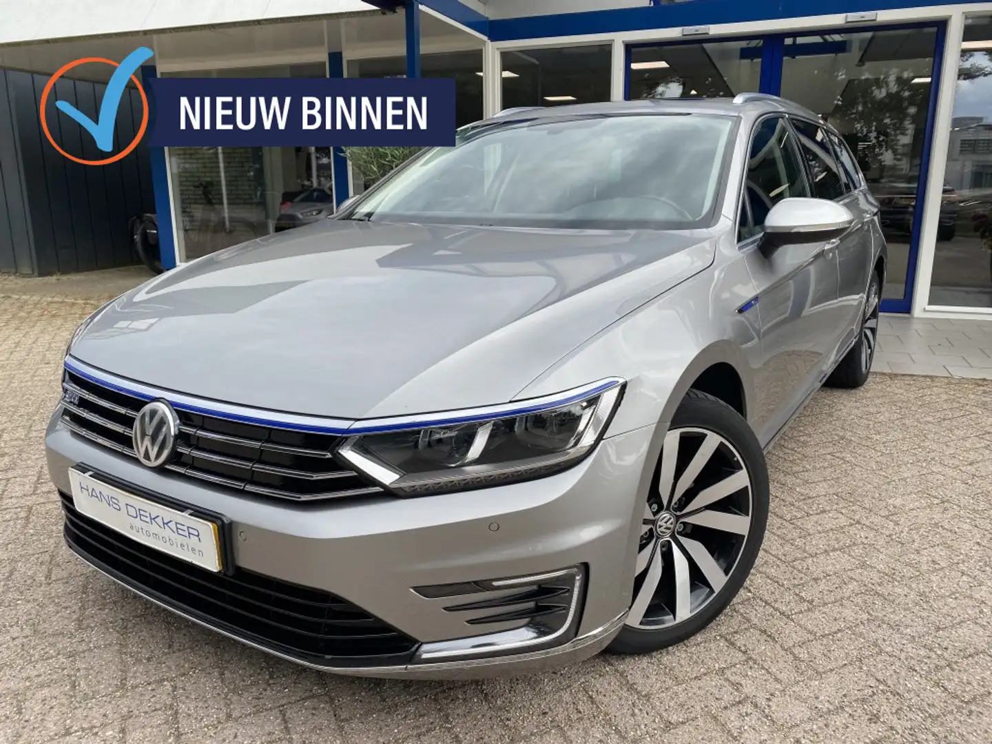 Volkswagen Passat Variant 1.4 TSI GTE Highline Grijs - 1