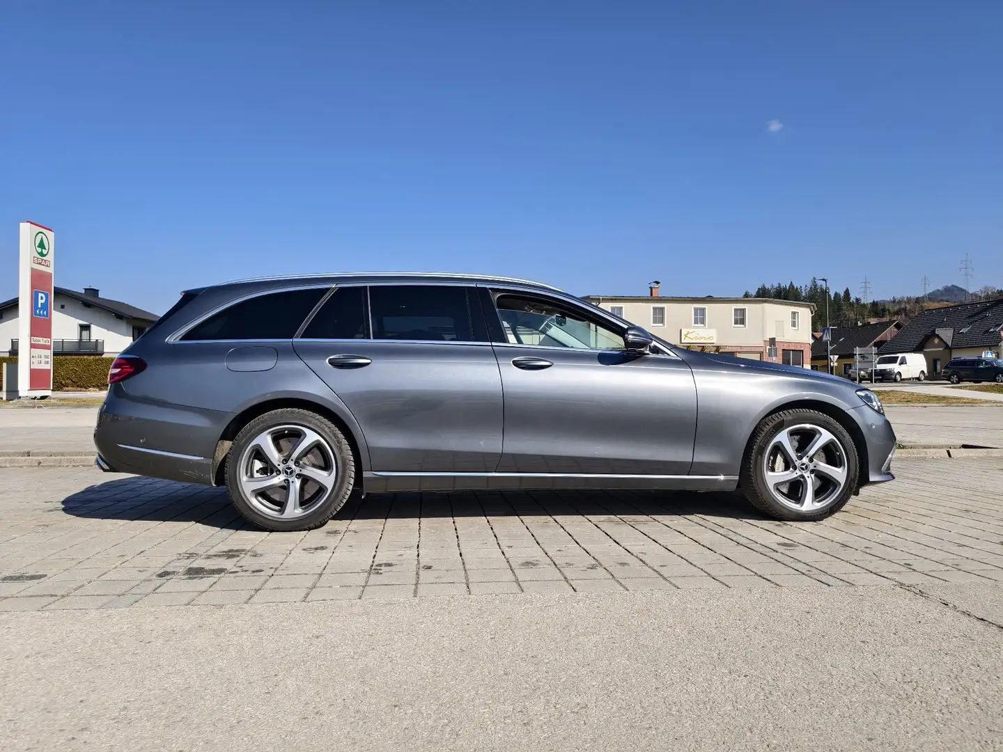 Mercedes-Benz E 300 de PHEV T 4Matic Aut. - 2