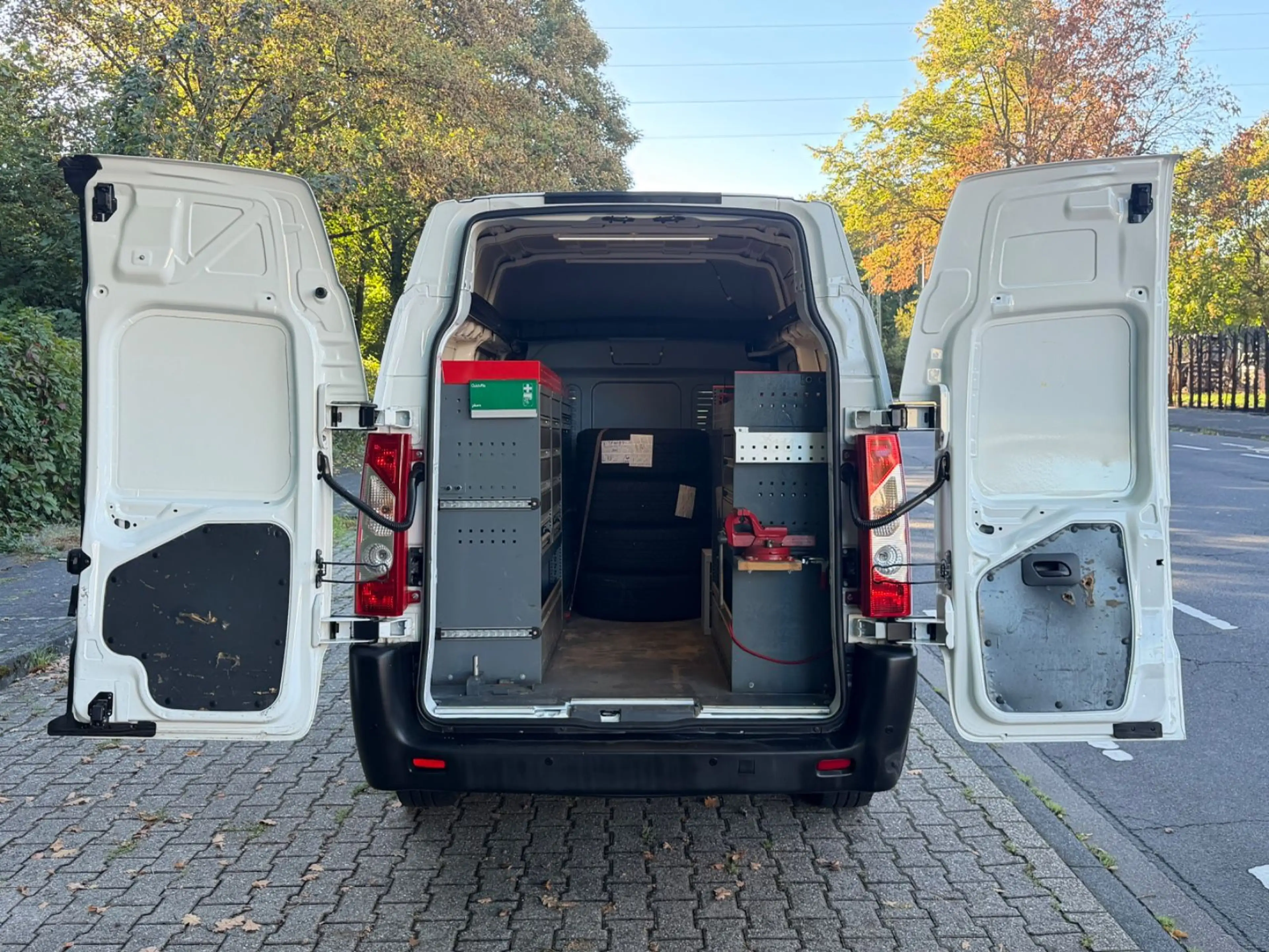 Toyota Proace H2+L2 Standheizung Klima WÜRTH-REGAL 1.HA — photo 10