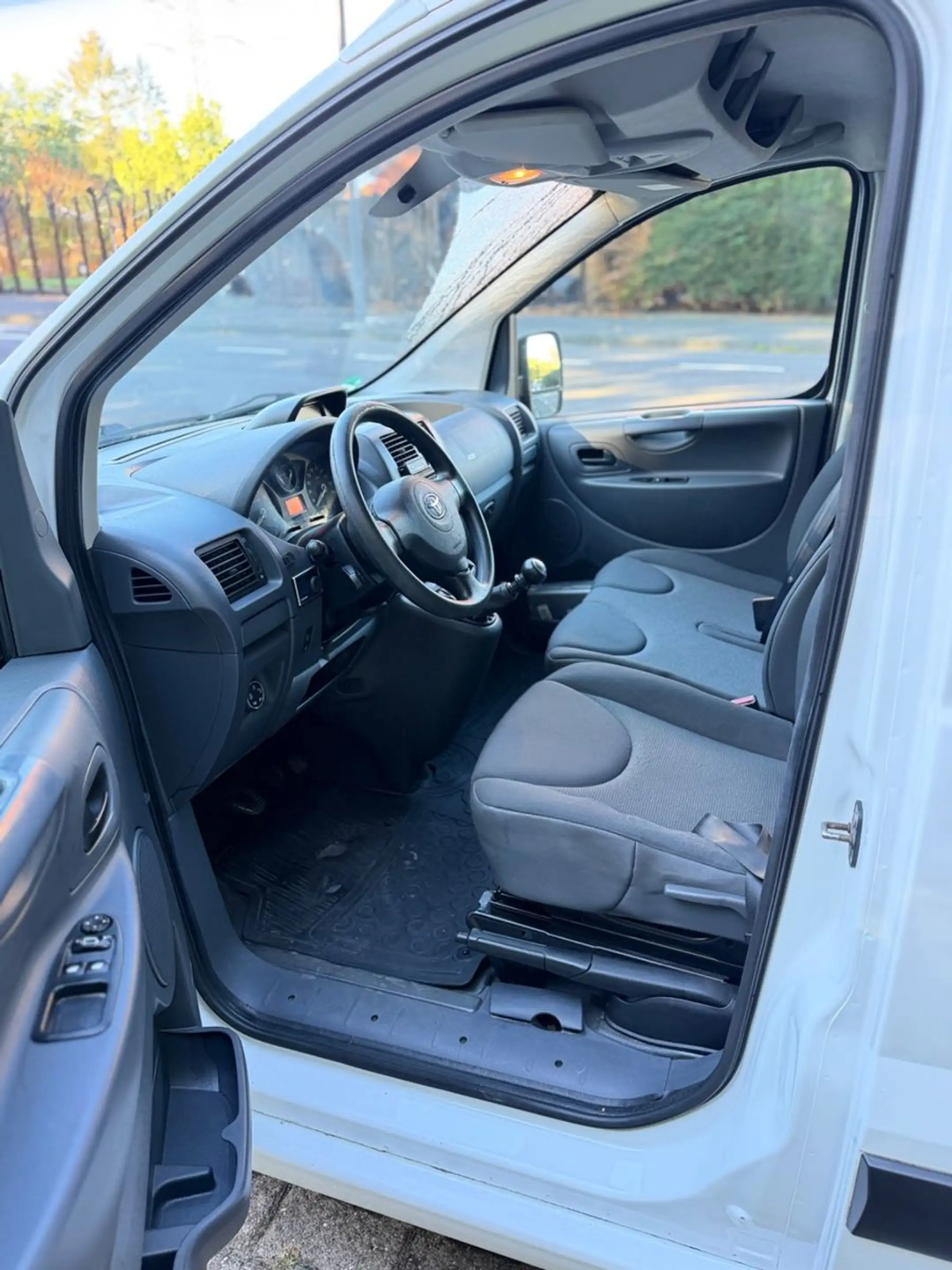 Toyota Proace H2+L2 Standheizung Klima WÜRTH-REGAL 1.HA — photo 14