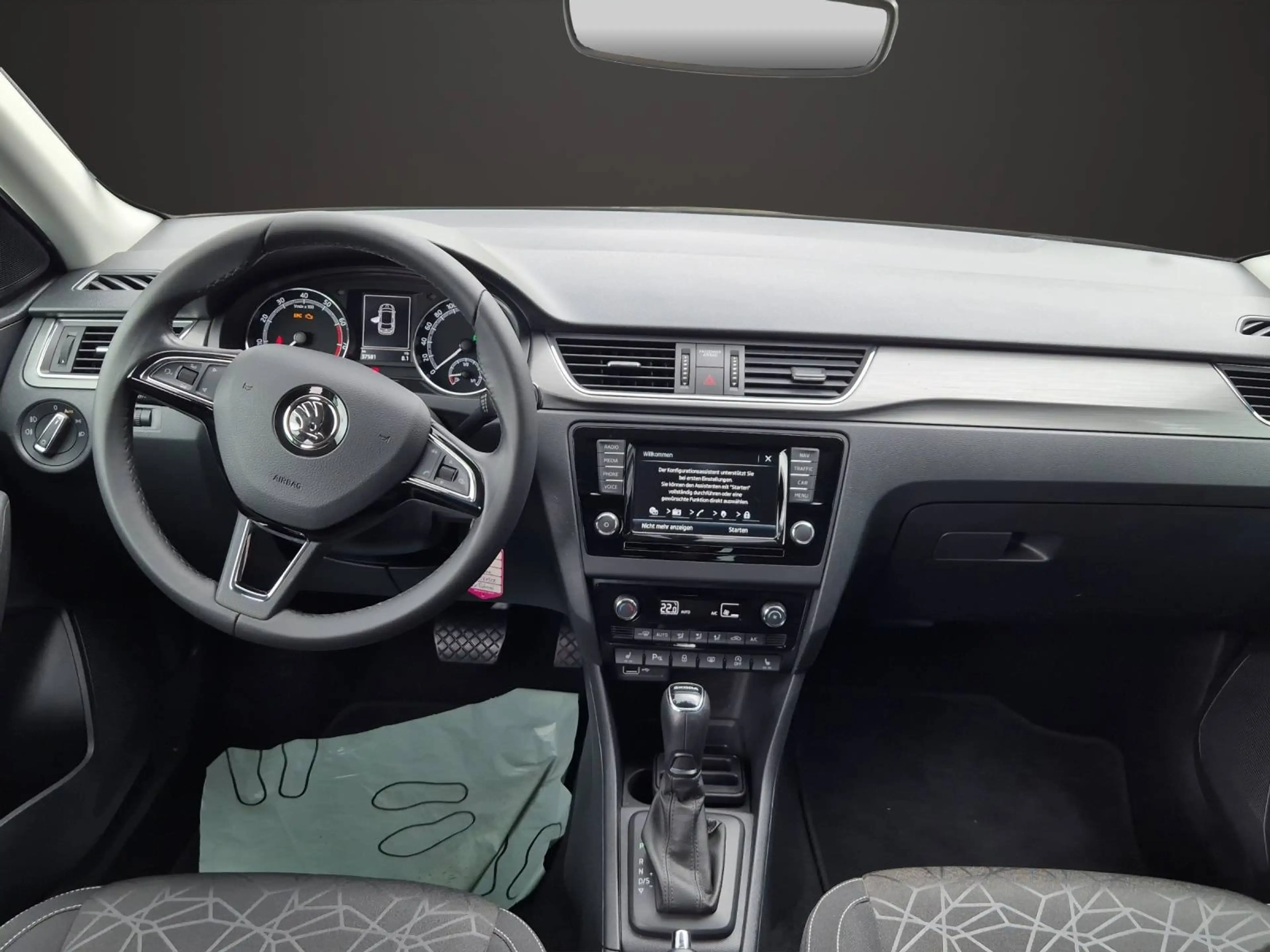 Skoda Rapid/Spaceback Clever — photo 13