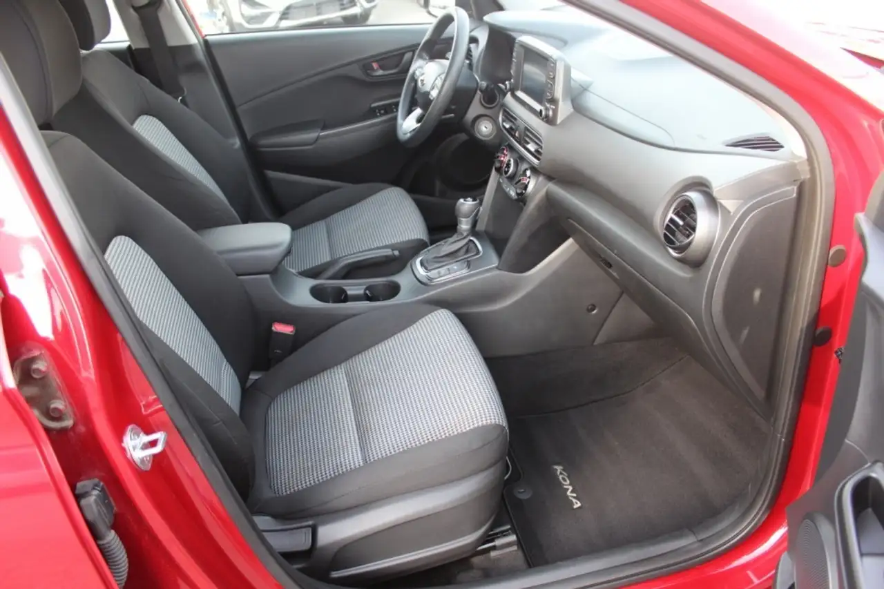Hyundai KONA снимка Hyundai KONA