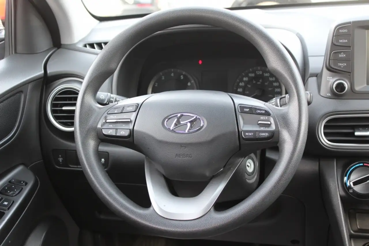 Hyundai KONA снимка Hyundai KONA