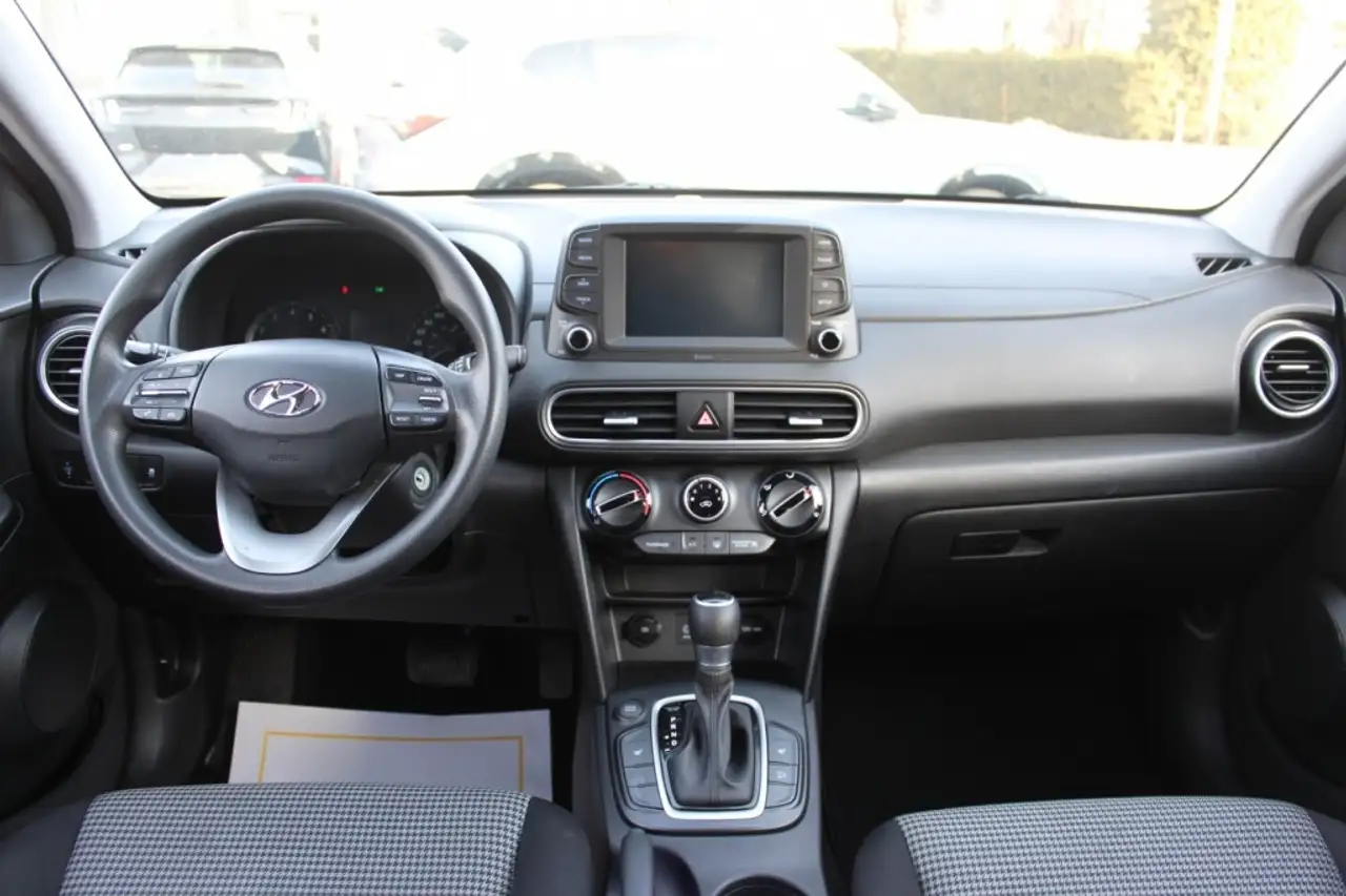 Hyundai KONA снимка Hyundai KONA