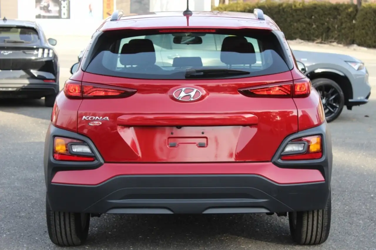Hyundai KONA снимка Hyundai KONA
