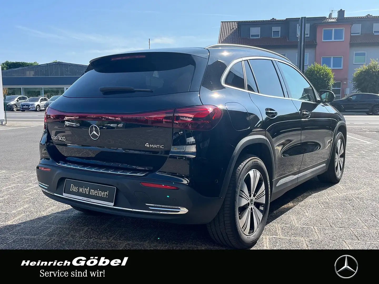 Mercedes-Benz EQA 300 Progressive 4Matic Zwart - 2