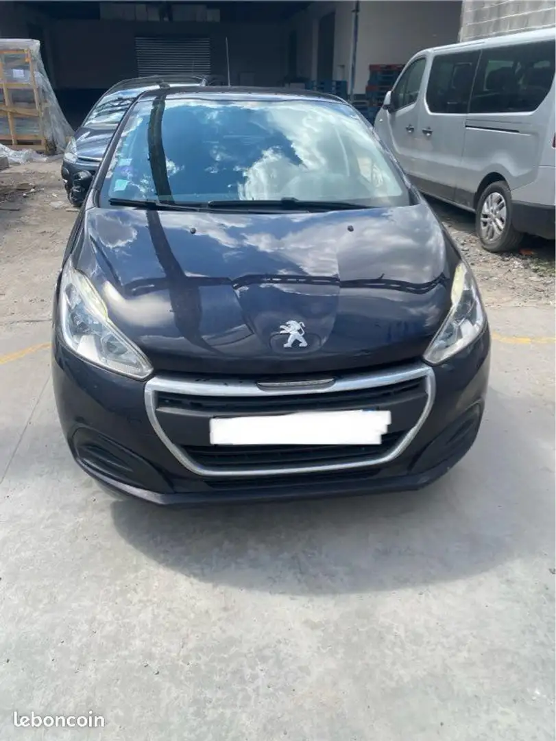 Peugeot 208 1.2 80ch endommagé - 1