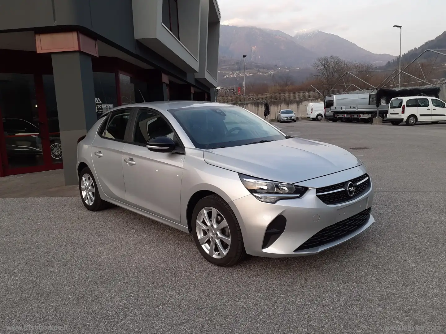 Opel Corsa 1.2 Edition Argento - 2