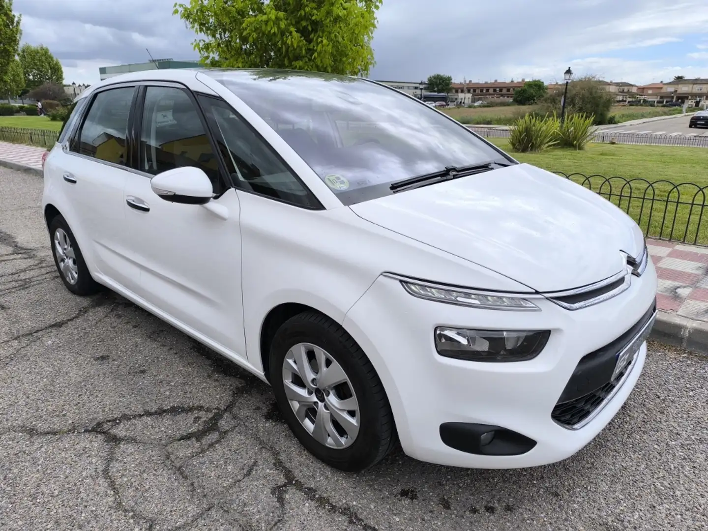 Citroen C4 Picasso 1.6e-HDi Intensive ETG6 115 Weiß - 1