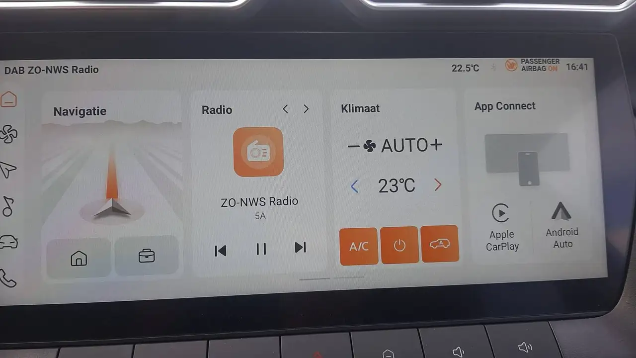 MG ZS 1.5 Hybrid+ Luxury 06/2025 28 km!!, миниатюра 15