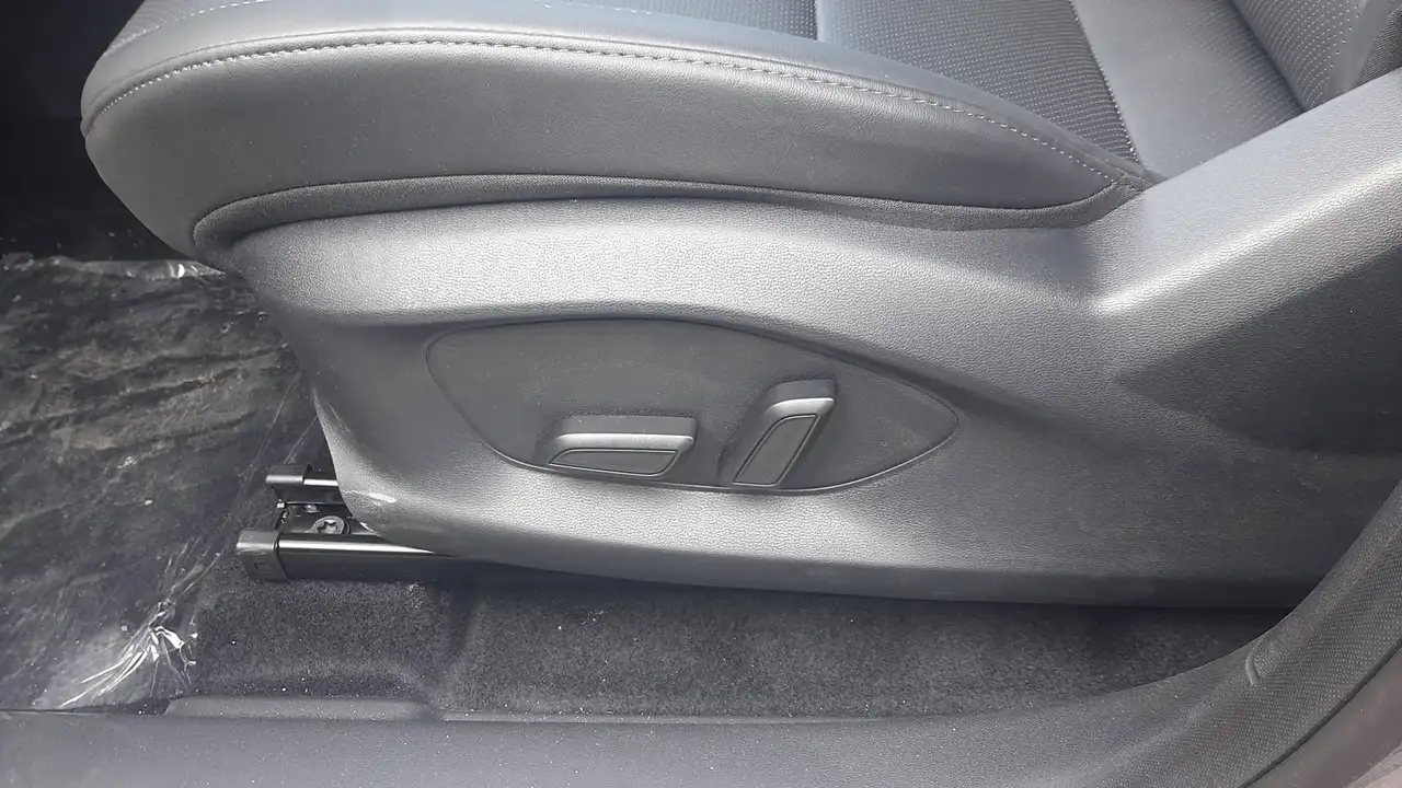 MG ZS 1.5 Hybrid+ Luxury 06/2025 28 km!!, миниатюра 20
