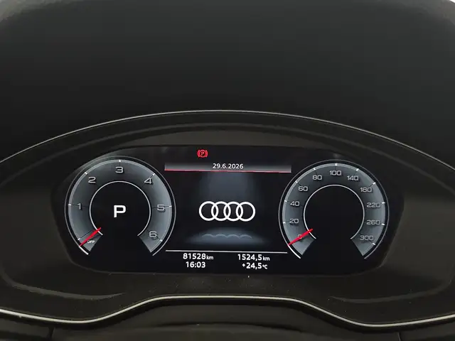Audi Q5 view 15