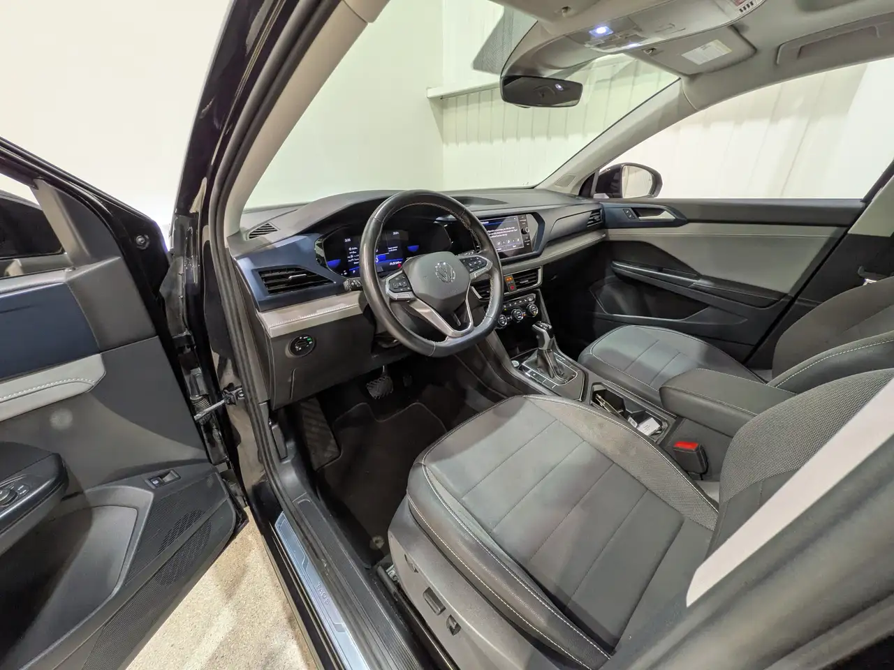 Volkswagen Taos снимка Volkswagen Taos
