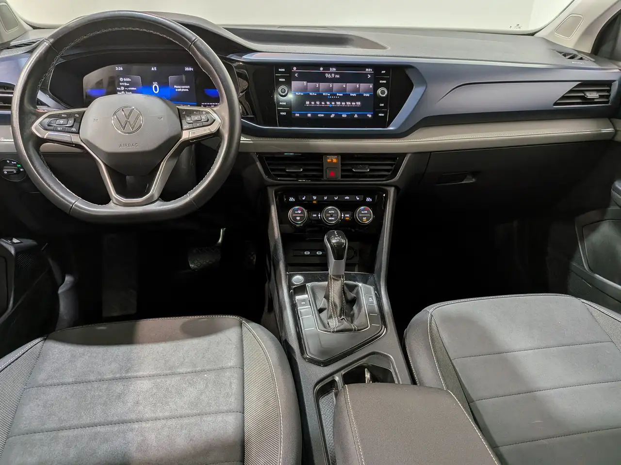 Volkswagen Taos снимка Volkswagen Taos
