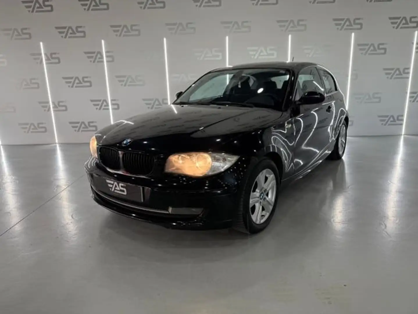 BMW 116 125i Noir - 1