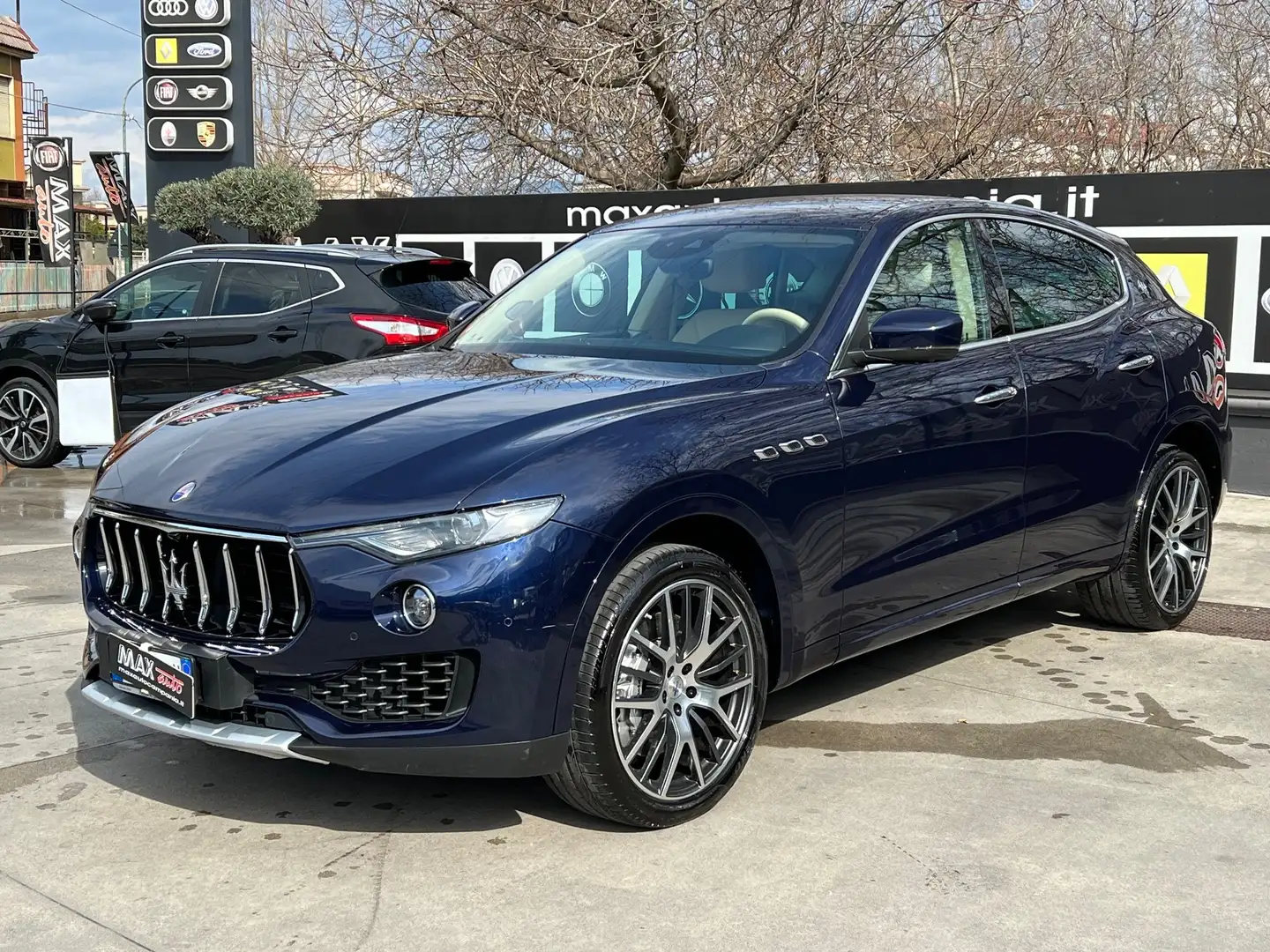 Maserati Levante 3.0 V6 Granlusso 275cv auto Blu/Azzurro - 1