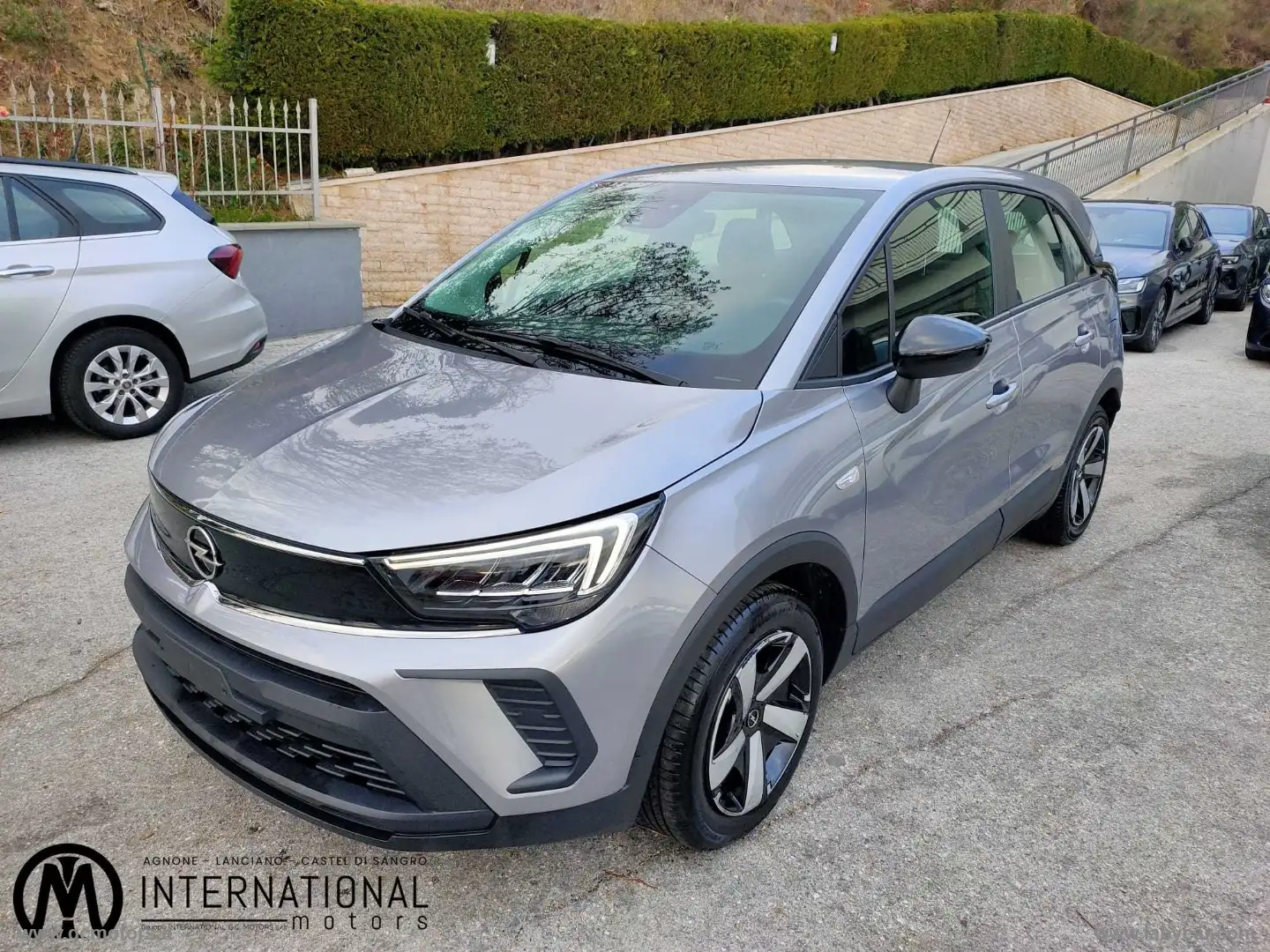 Opel Crossland 1.2 12V S&S Elegance SPECIAL PROMO Grijs - 1