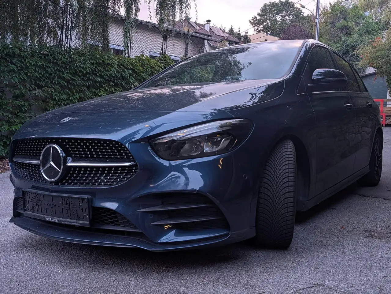 Mercedes-Benz B 200