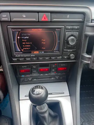 Audi A4 view 13