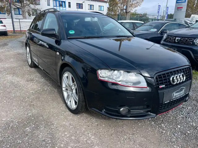 Audi A4 view 3