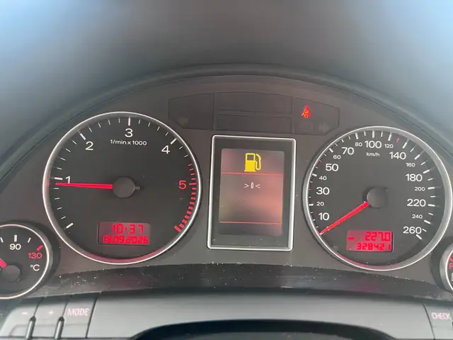 Audi A4 view 17