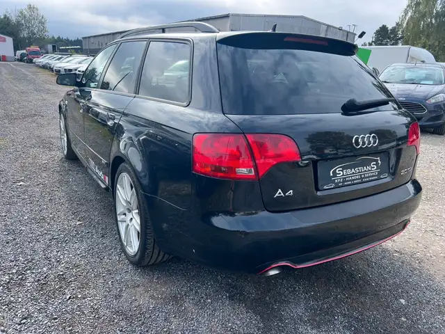 Audi A4 view 6