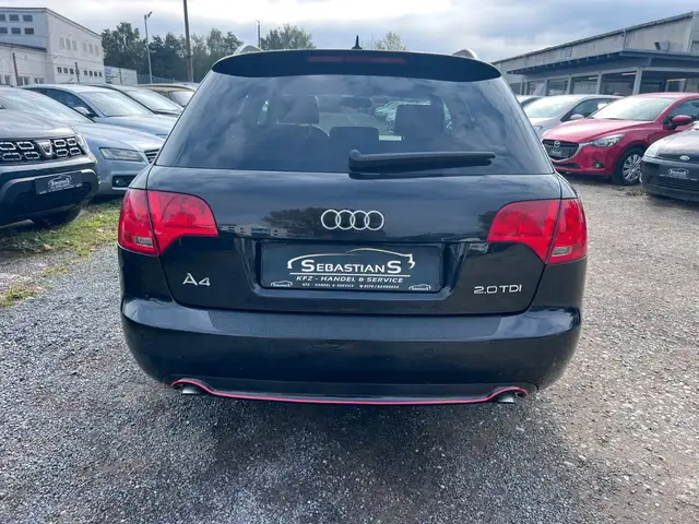 Audi A4 view 5