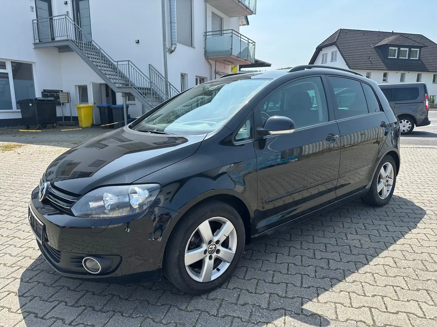 Volkswagen Golf Plus 1.2 TSI BlueMotion Technology Comfortline Noir - 1