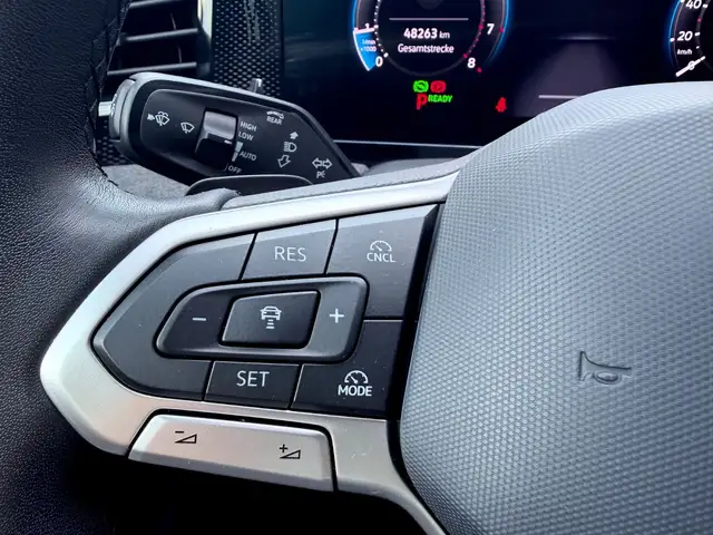 Volkswagen Passat view 15