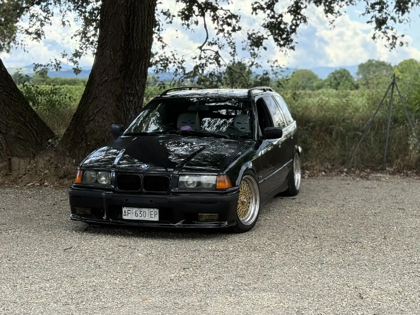 BMW 320 320i Touring - 1