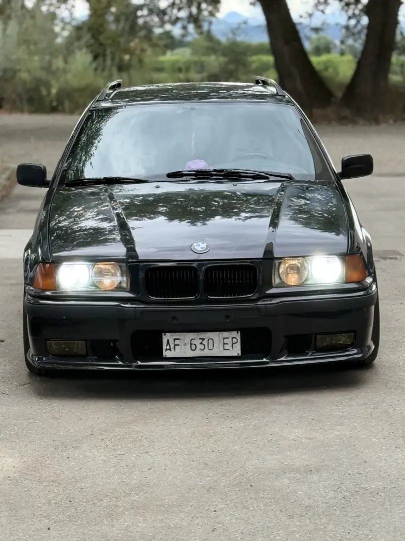 BMW 320 320i Touring - 2