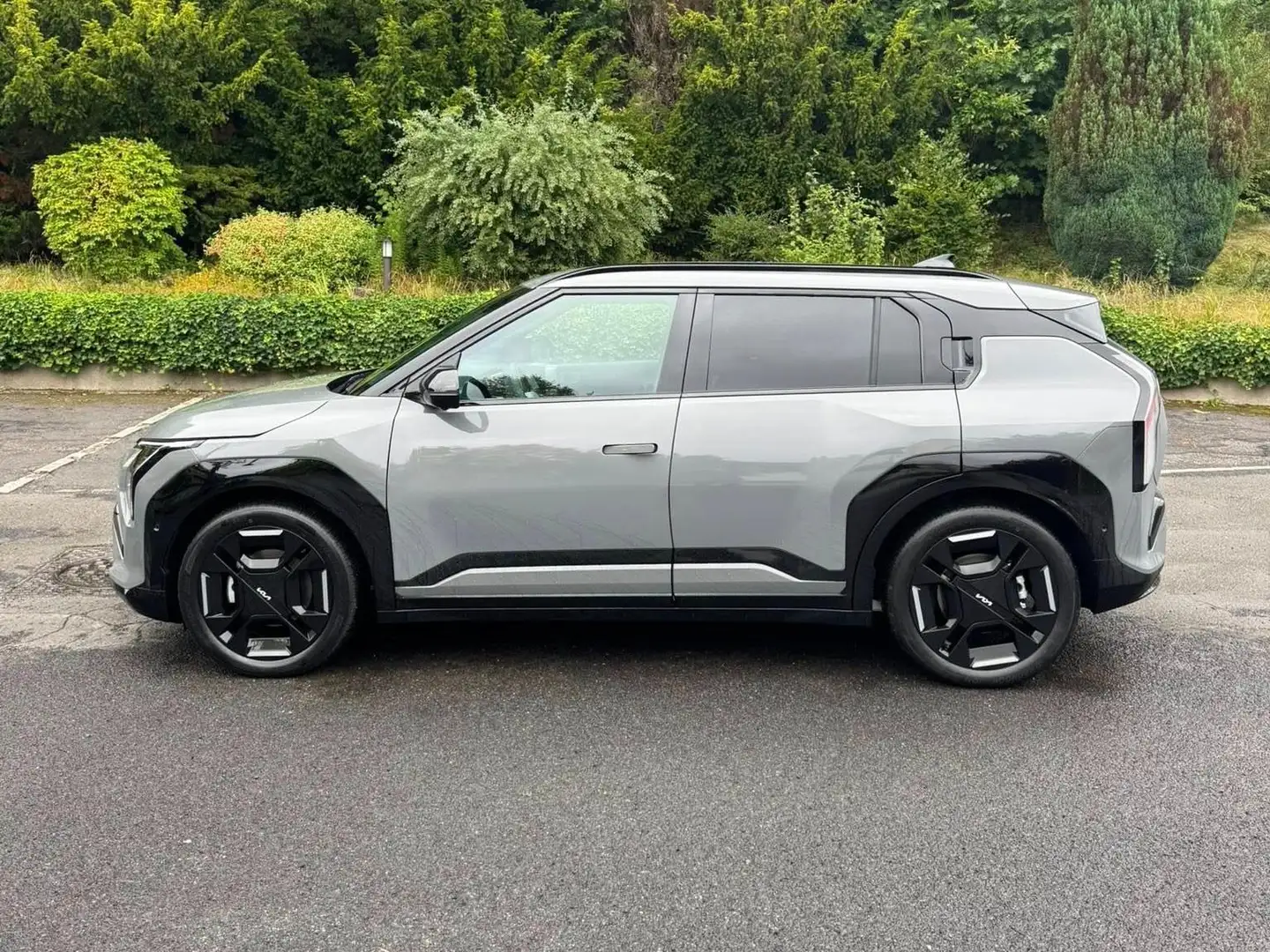 Kia EV3 EV3 81,4 kWh Air Grigio - 1