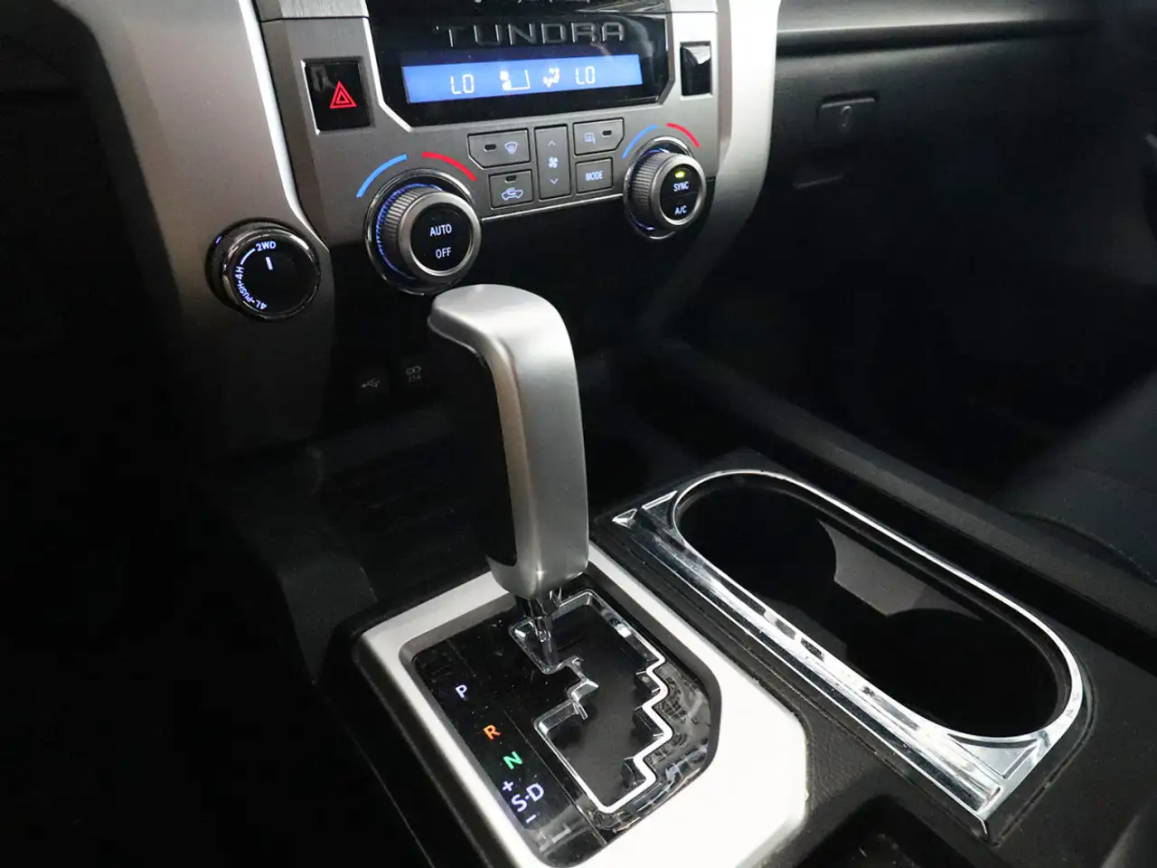 Toyota Tundra photo Toyota Tundra