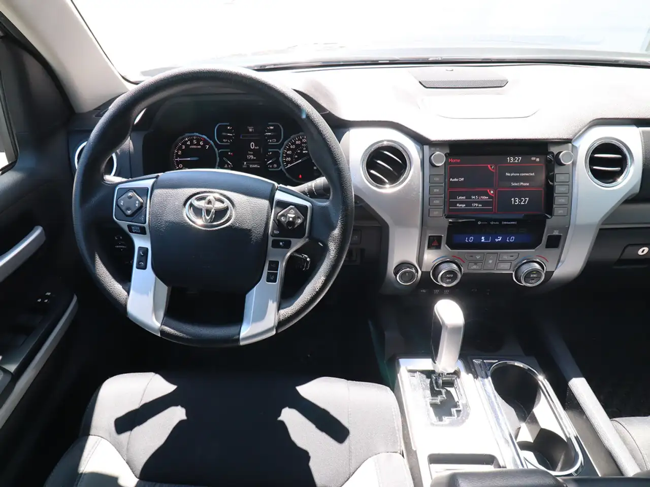 Toyota Tundra photo Toyota Tundra