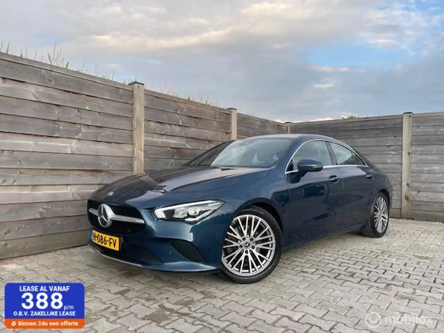 Mercedes-Benz CLA 200 Business Solution Trekhaak-Led Blauw - 1
