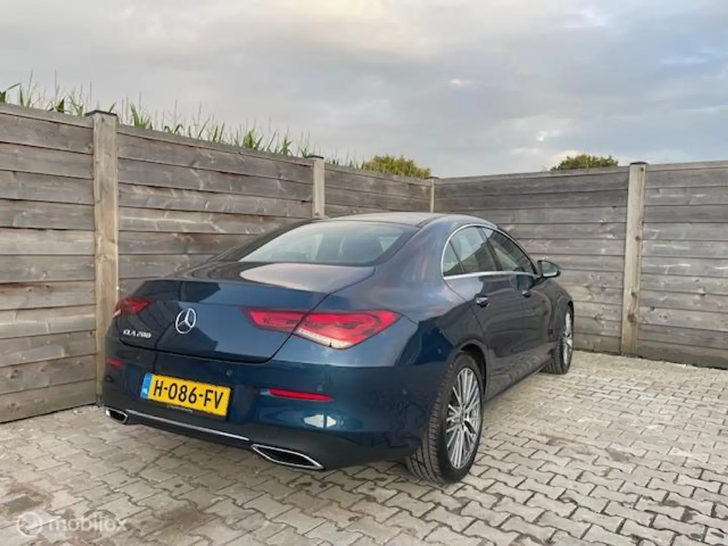 Mercedes-Benz CLA 200 Business Solution Trekhaak-Led Blauw - 2
