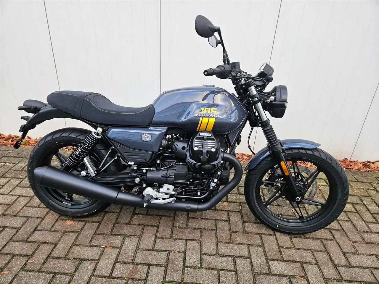 Moto Guzzi V 7