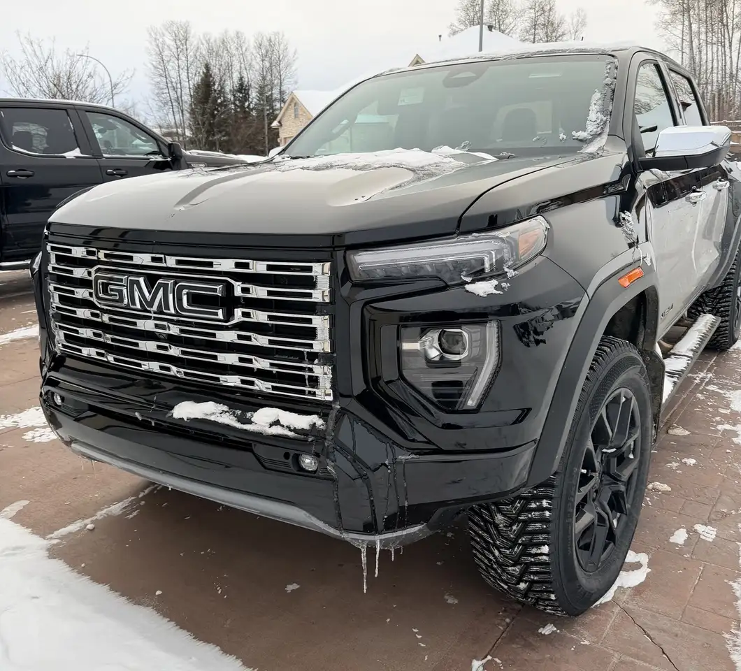 2025 GMC Canyon