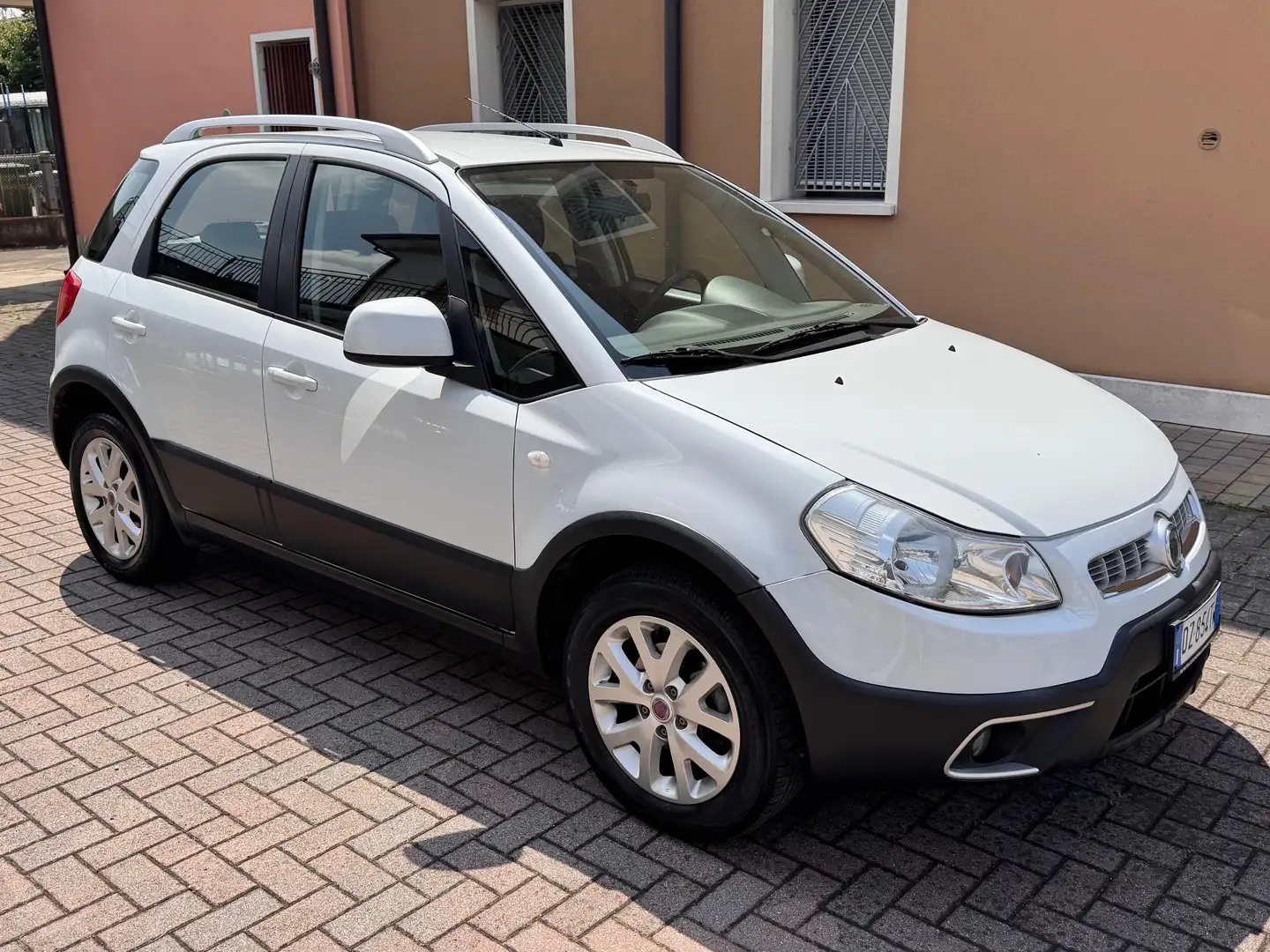 Fiat Sedici 1.6 16v Emotion 4x4 120cv Blanco - 1