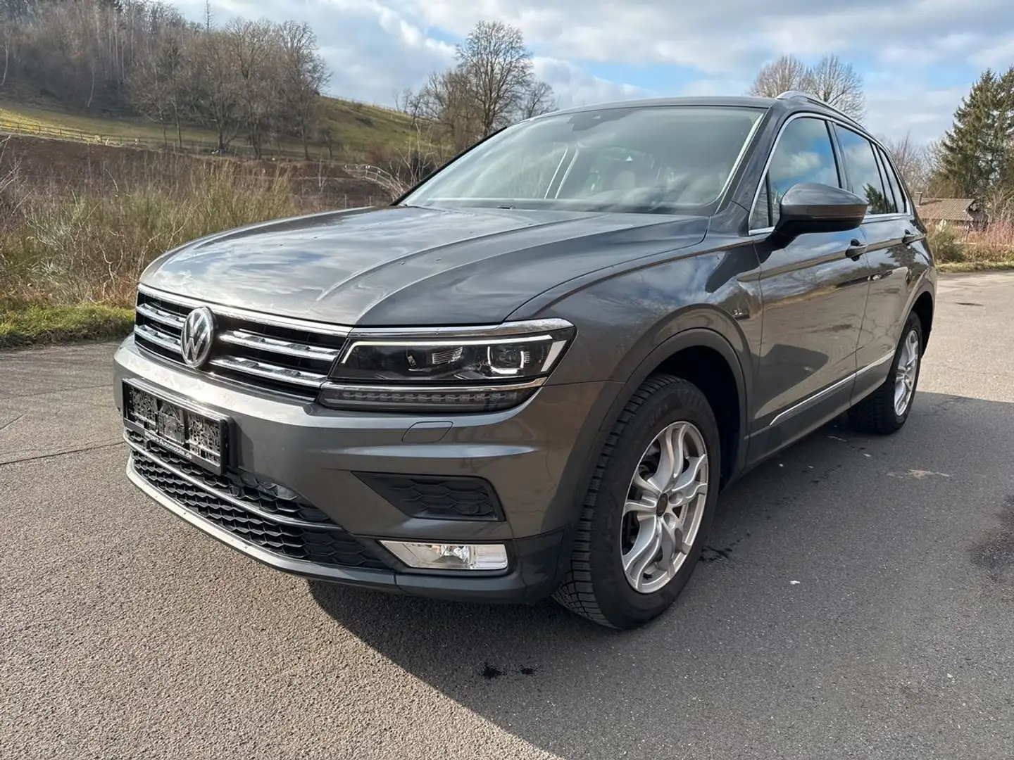 Volkswagen Tiguan 2.0 TSI Sound 4Motion BlueMotion Grigio - 1