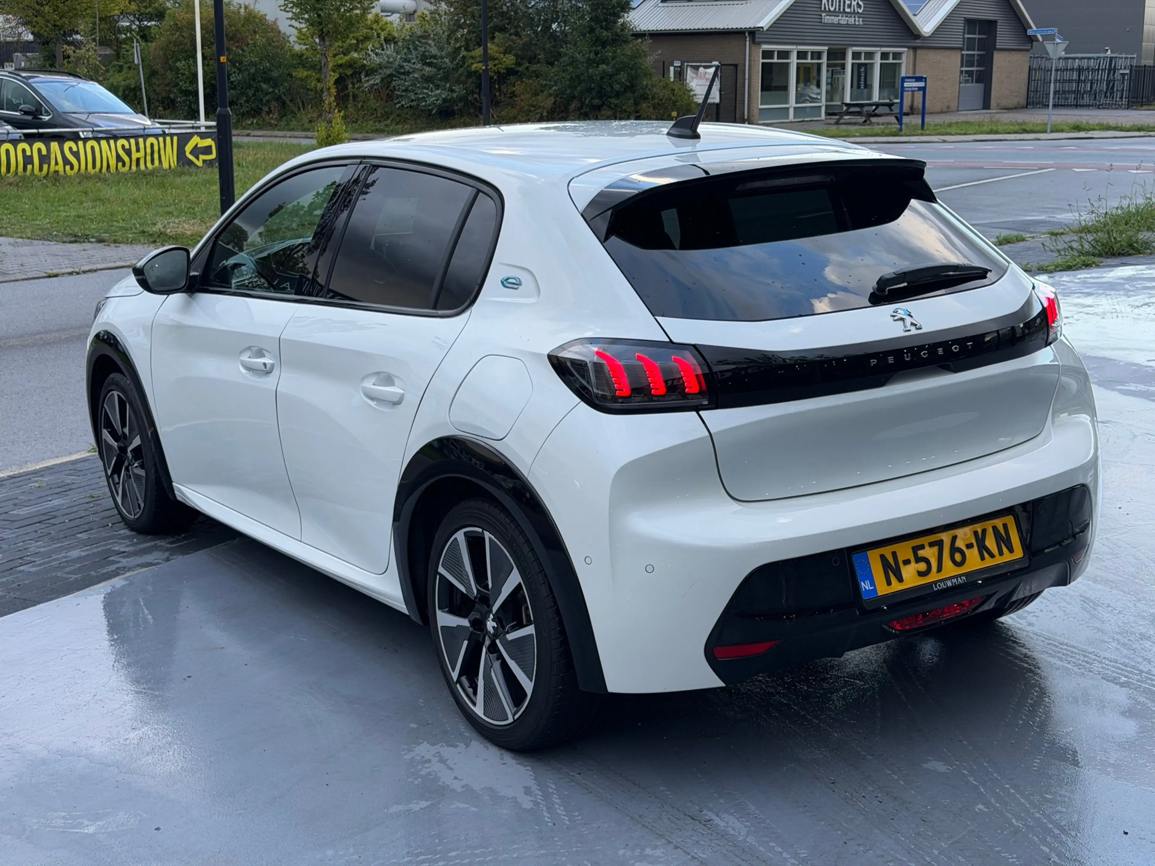 Peugeot e-208 EV GT 350 50 kWh/automaat/NAP/Cruise/Stoelverwarmi — photo 6