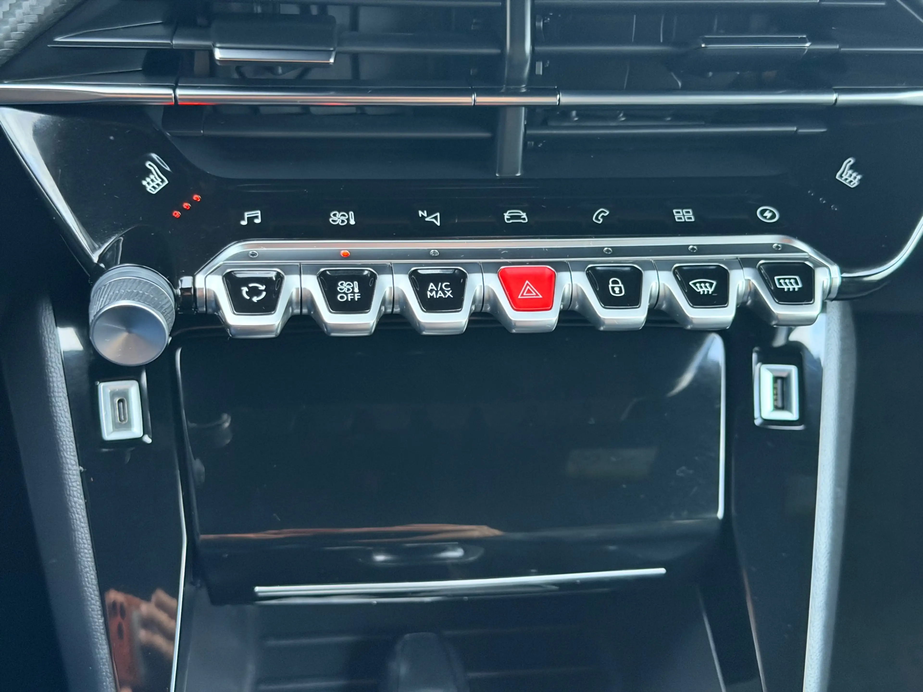 Peugeot e-208 EV GT 350 50 kWh/automaat/NAP/Cruise/Stoelverwarmi — photo 15