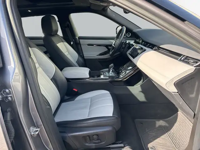 Land Rover Range Rover Evoque view 9
