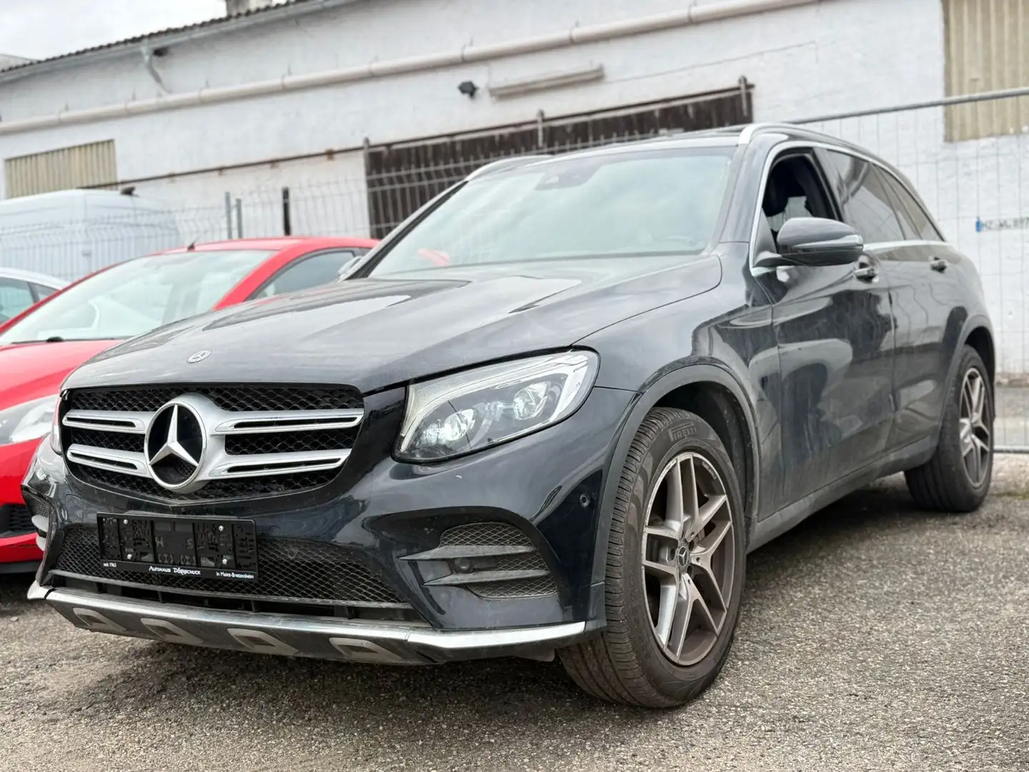 Mercedes-Benz GLC 250 d AMG Line*Airmatic*4MATIC*COMAND*LED* Schwarz - 2