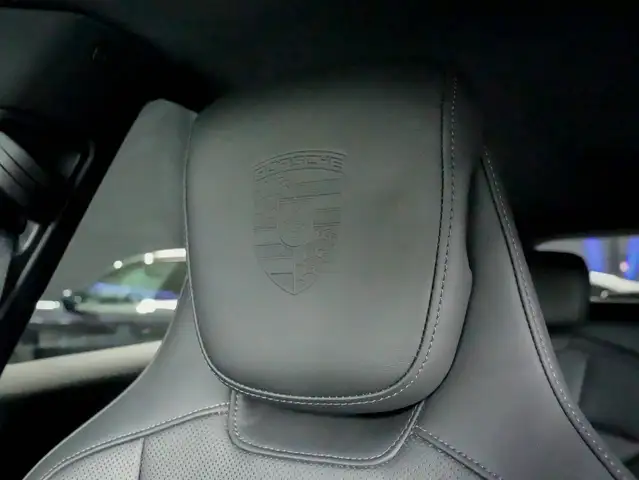 Porsche Taycan view 13