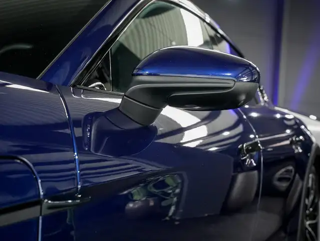 Porsche Taycan view 11