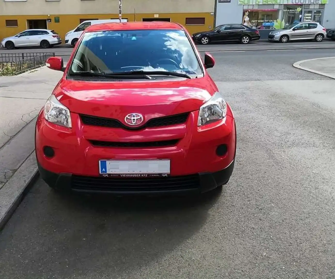 Toyota Urban Cruiser Urban Cruiser 1,4 D-4D DPF High High Roşu - 2